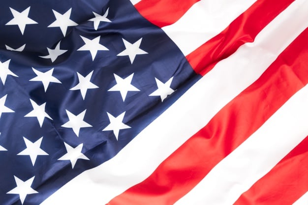 Auxílio desemprego dos EUA: pedidos caem para 267 mil; em linha com o esperado