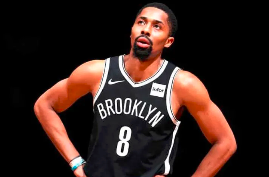 Spencer Dinwiddie divulga informação sobre veículo de investimento digital