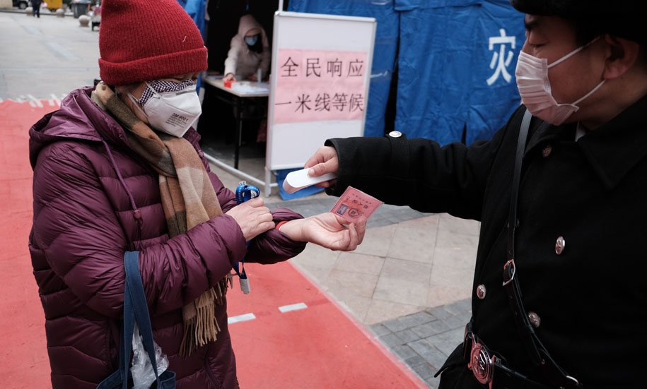 Coronavírus infectará 50% das pessoas no globo, dizem analistas