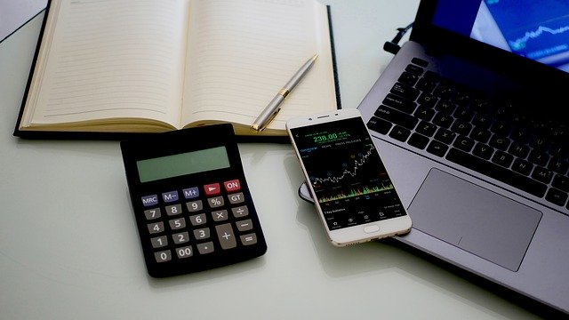 Selic a 2%: como a decisão afeta os seus investimentos?