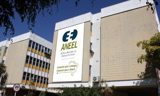 Aneel reajusta valor da bandeira tarifária vermelha 2