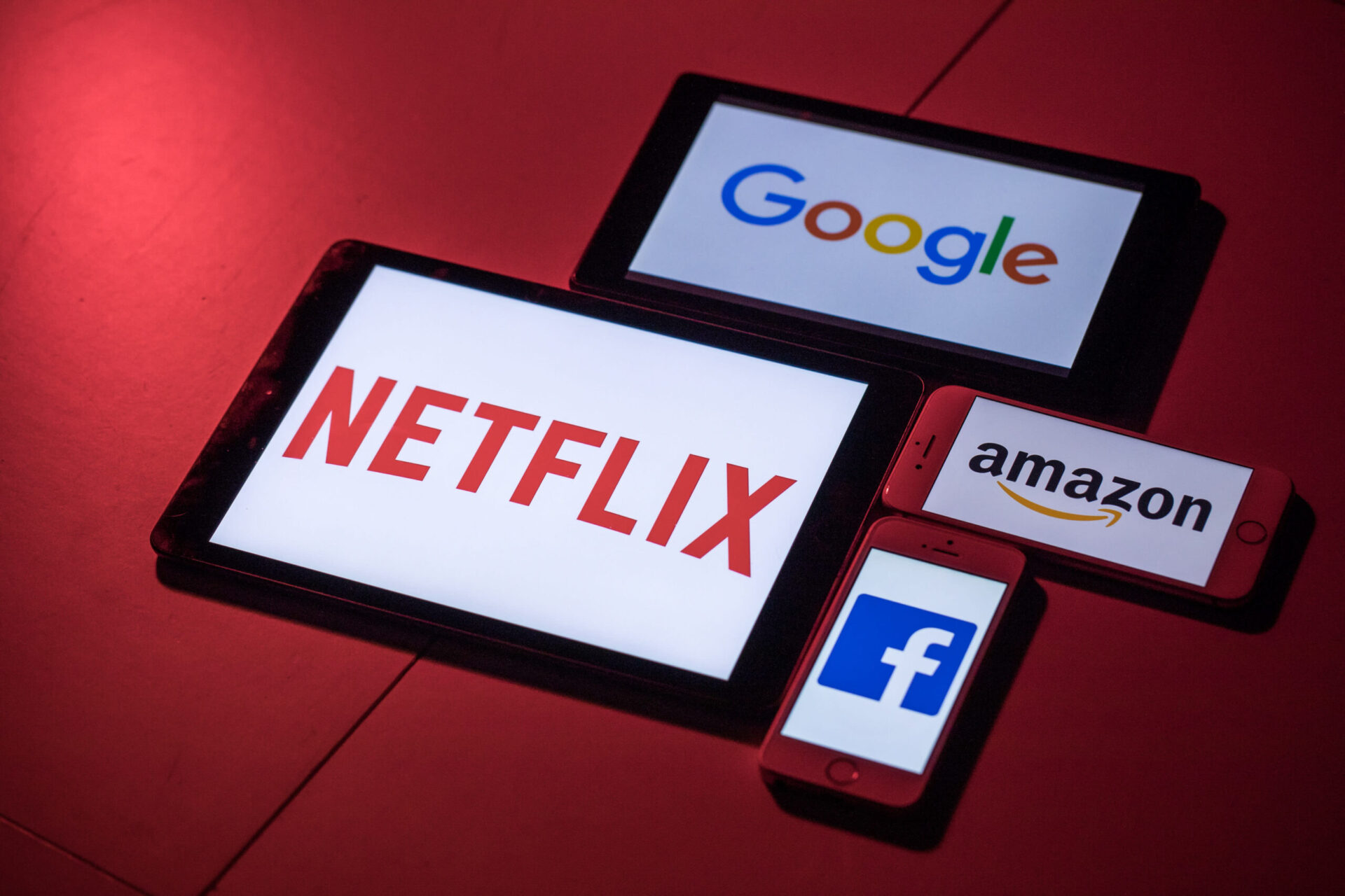 BDRs: GOGL34, AMZO34 e NIKE34 puxam recomendações para janeiro