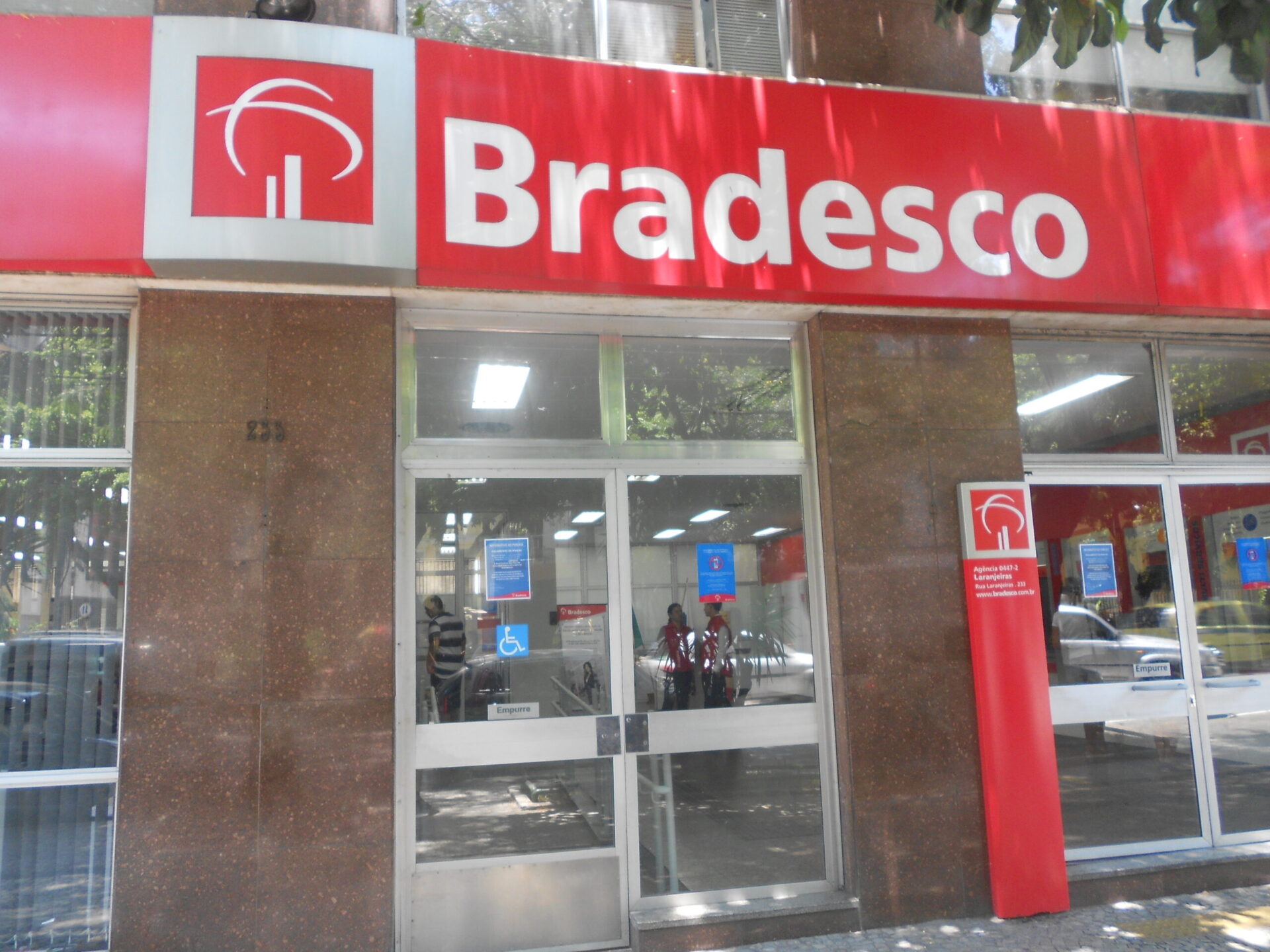 Bradesco (BBDC4) tem recuo de 40,1% no lucro do 2TRI20