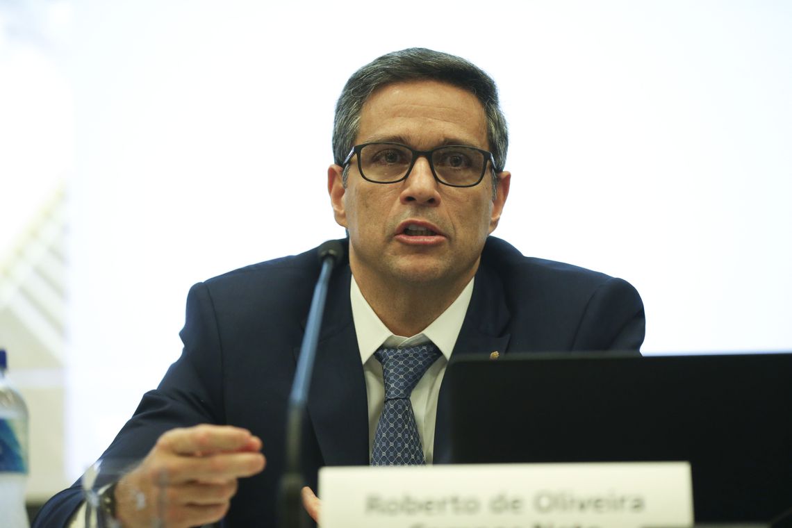 Presidente do BC detecta inflação crescente em “emergentes”
