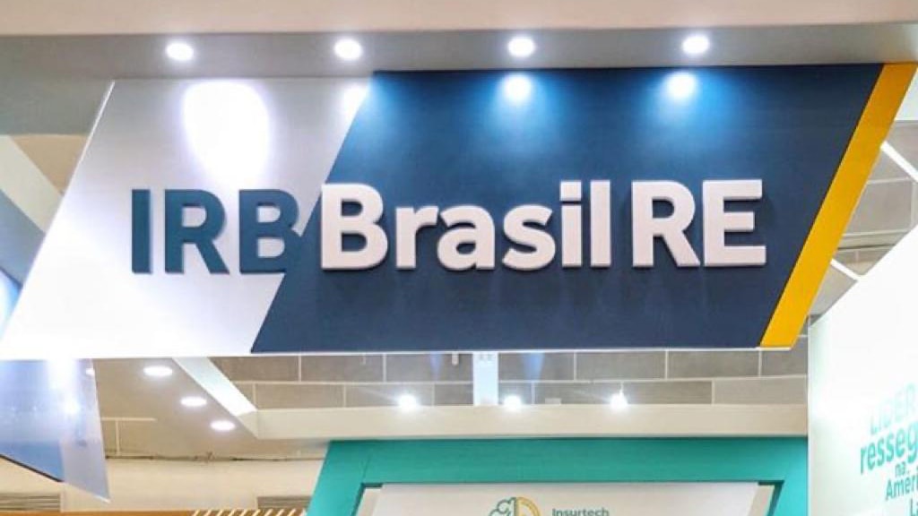 IRB (IRBR3) anuncia emissão de R$ 300 mi em debêntures; ações sobem
