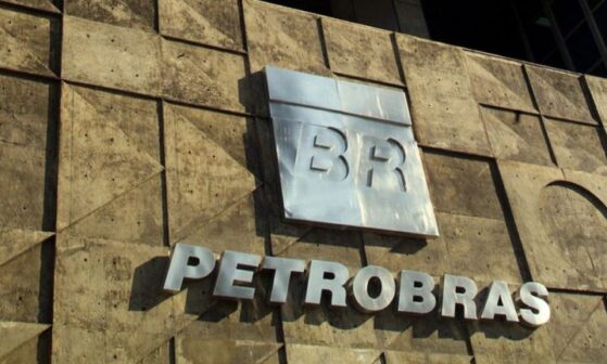 Petrobras (PETR3 PETR4) reverte prejuízo e lucra R$ 1,4 bi no 1TRI21
