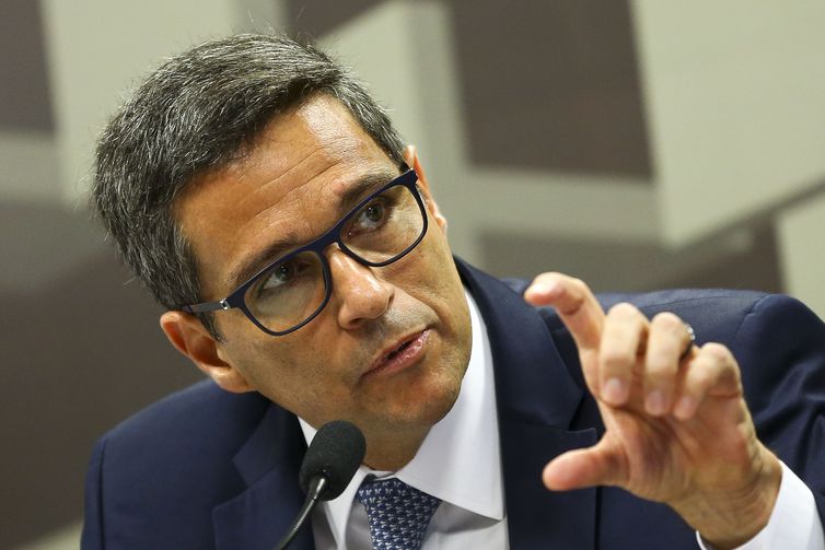 Mercado deve rever a projeção do PIB para baixo, diz Campos Neto