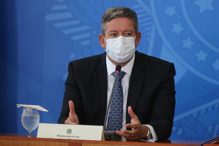 Presidente da Câmara vai extinguir comissão mista da reforma tributária