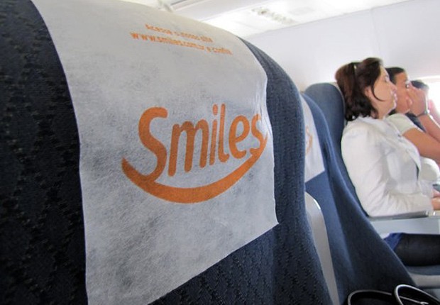 Smiles (SMLS3) adquire R$ 300 mi em créditos para passagens da Gol