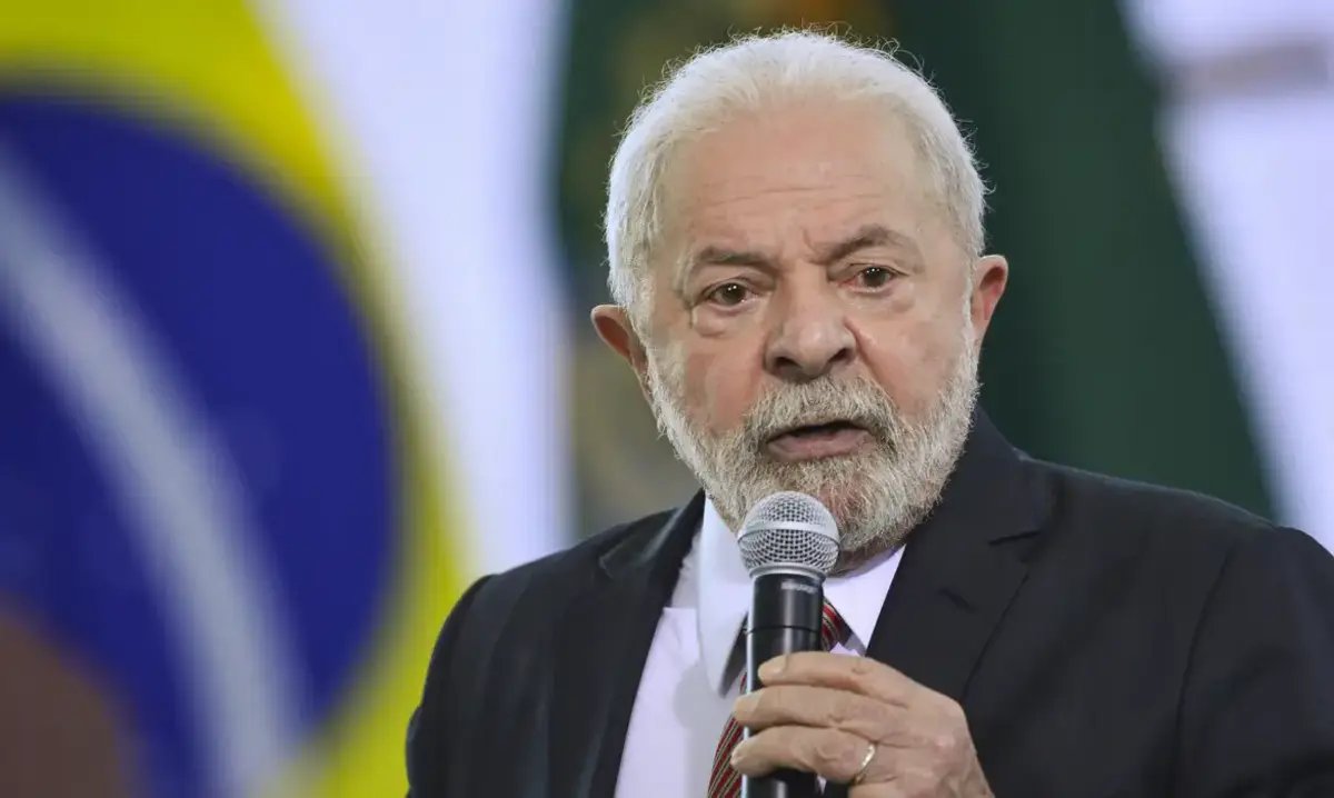 Governo Lula é desaprovado por 49,2%