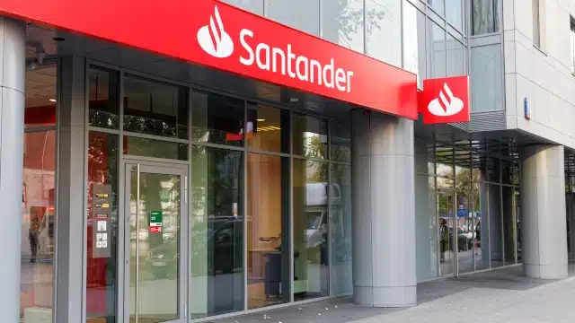 Detalhe de agência do Santander