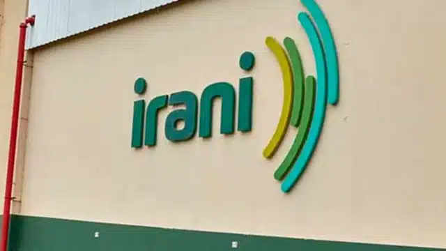 Logo da Irani em fábrica