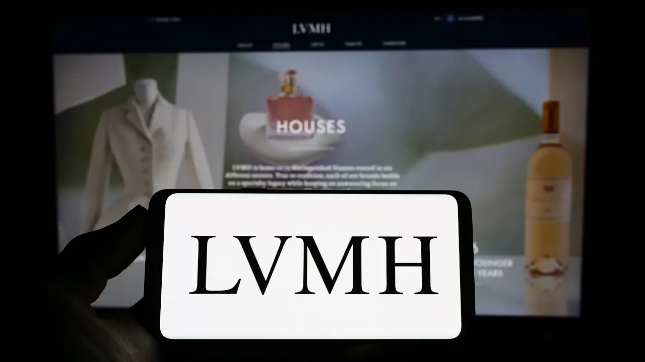Ações da LVMH derretem e fortuna de Bernard Arnault encolhe bilhões