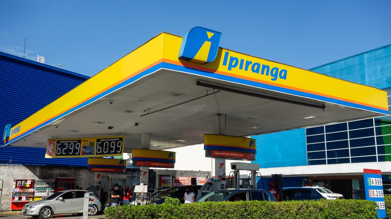 Fachada do posto Ipiranga do grupo Ultrapar