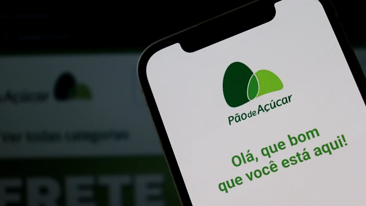 GPA: logo da rede em tela de celular