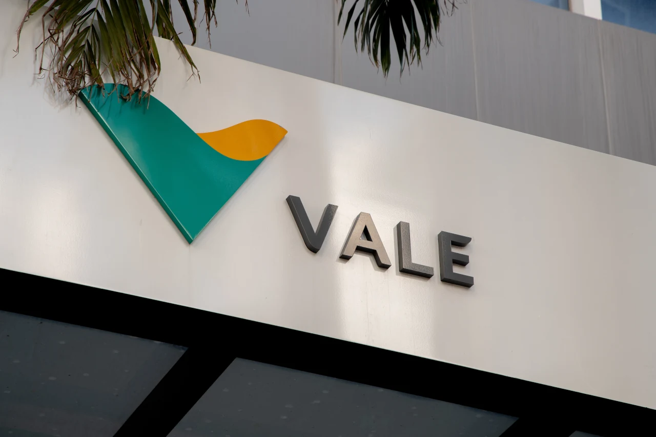Logo da Vale em fachada de prédio