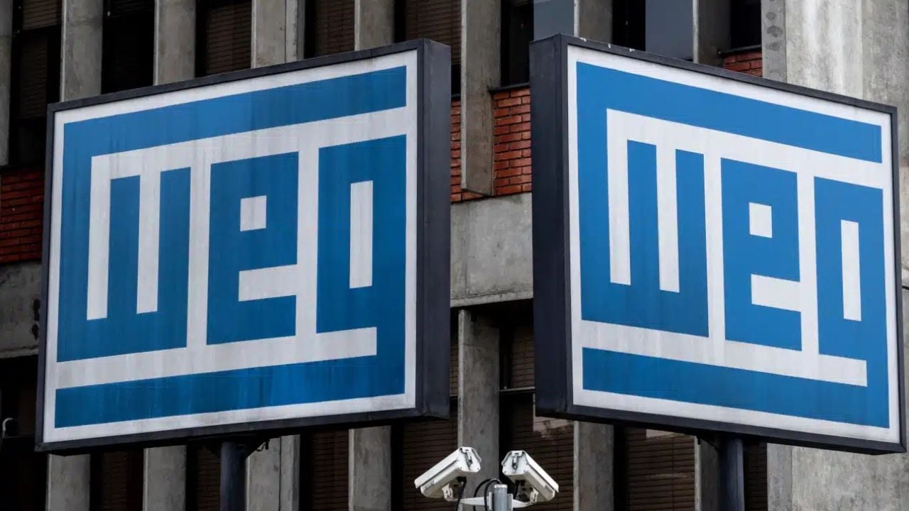 Logo da Weg em fachada de prédio da empesa